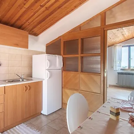 Διαμέρισμα Stunning In With 1 Bedrooms And Wifi *